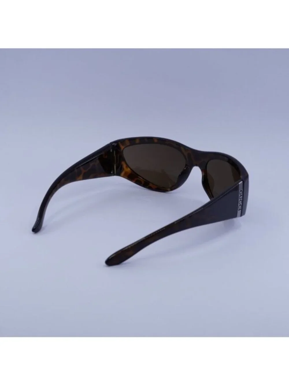Gucci GG1575S 002 Sunglasses Animal Havana Square Frame, Brown Lenses